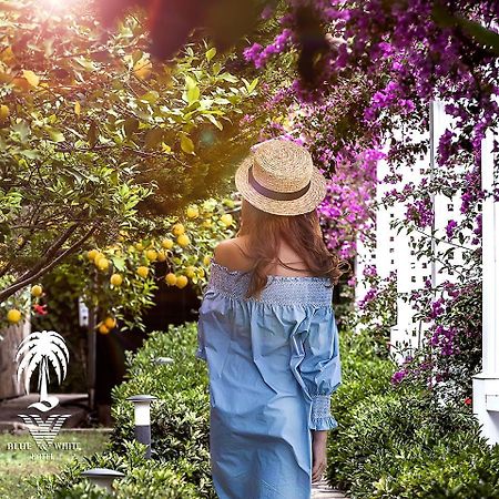 Blue & White Hotel Cirali Bagian luar foto