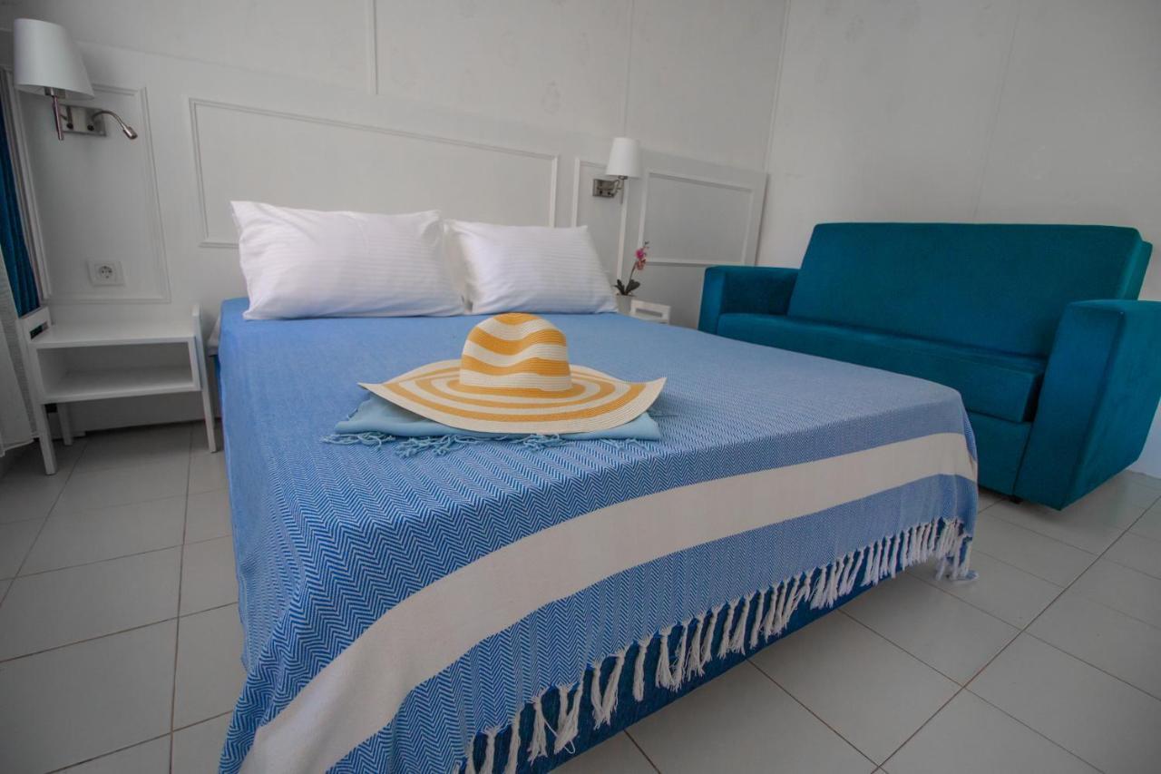 Blue & White Hotel Cirali Bagian luar foto