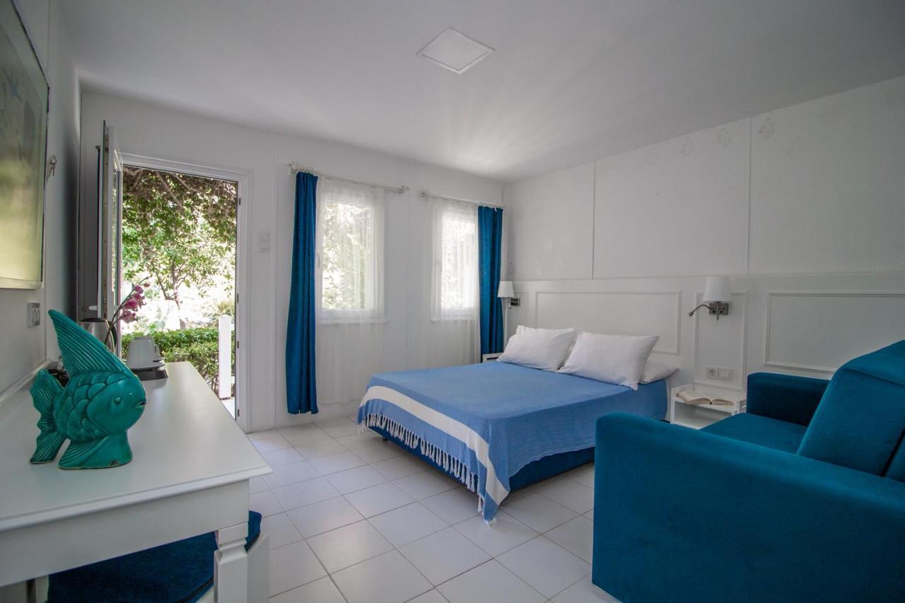 Blue & White Hotel Cirali Bagian luar foto