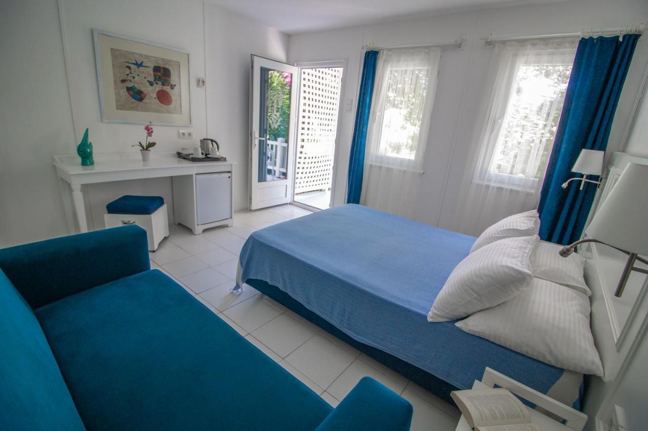 Blue & White Hotel Cirali Bagian luar foto